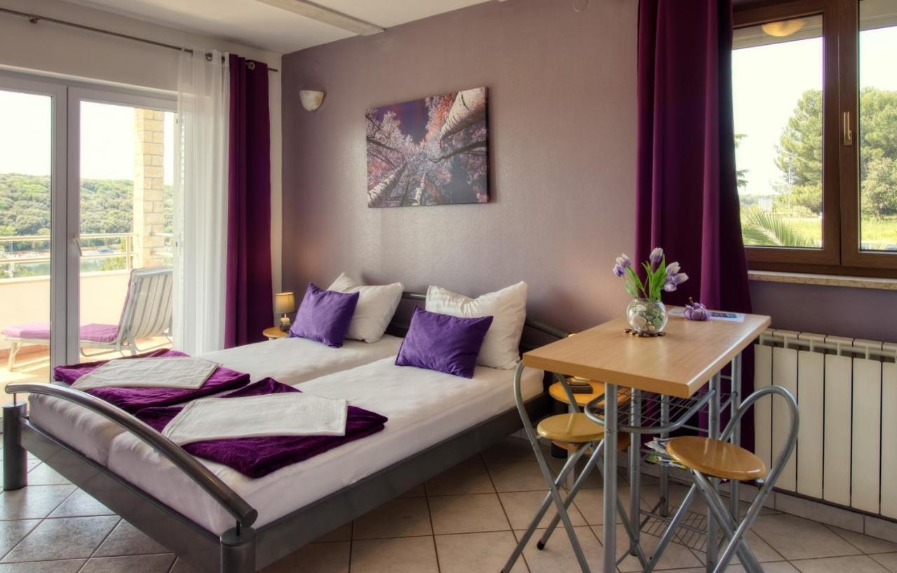Apartman Studio Pola Esterno foto