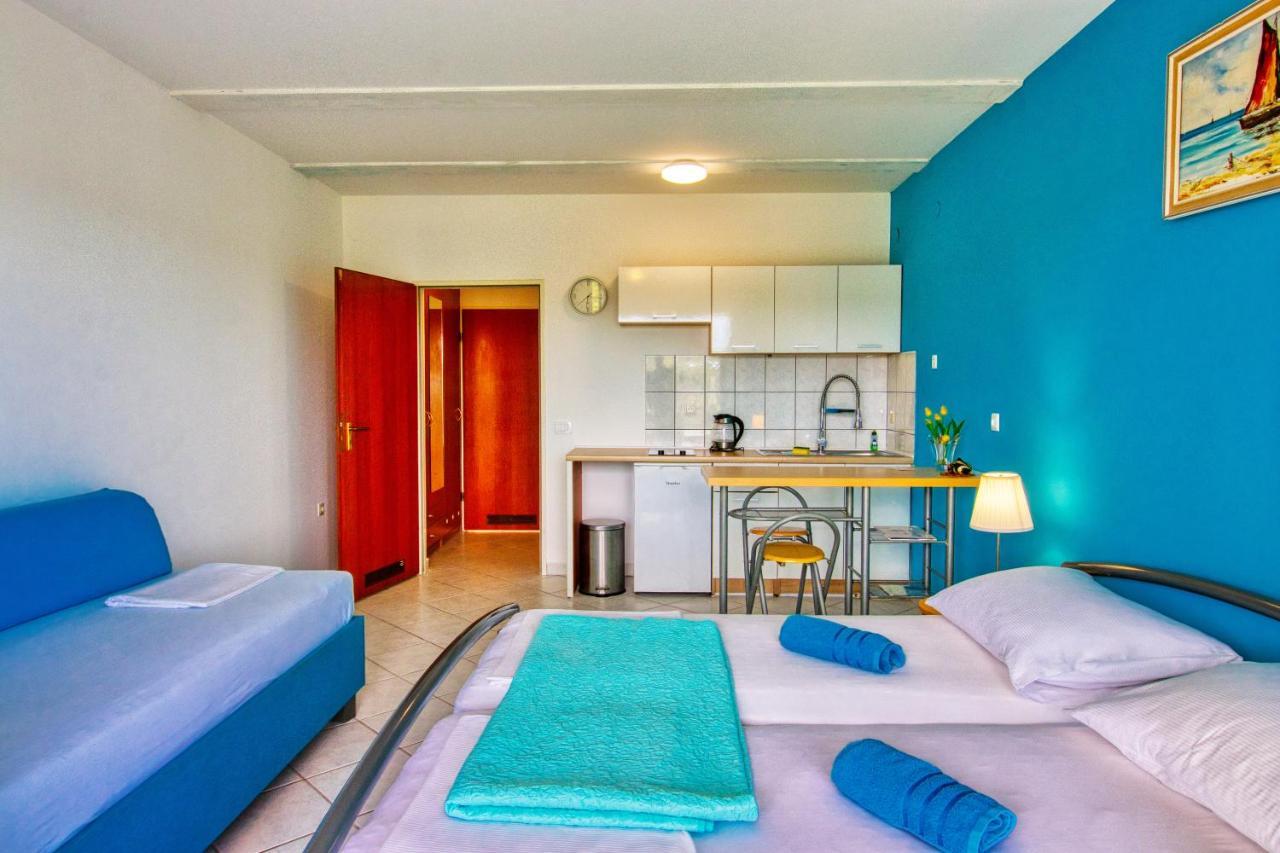 Apartman Studio Pola Esterno foto