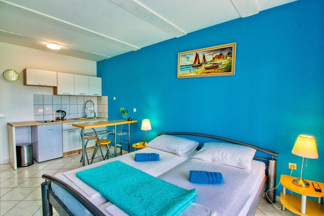 Apartman Studio Pola Esterno foto